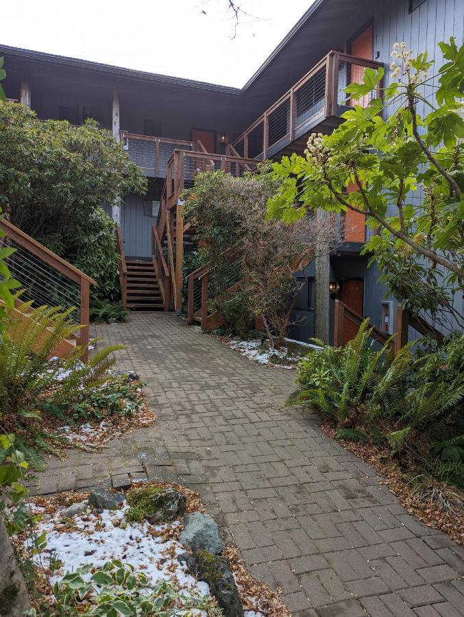 The Landmark Inn On Orcas Island Eastsound ภายนอก รูปภาพ